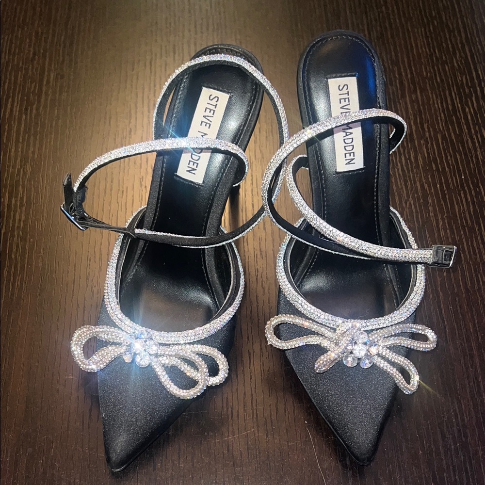 Steve Madden Black and Silver Heels